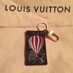 Louis Vuitton LE key charm
